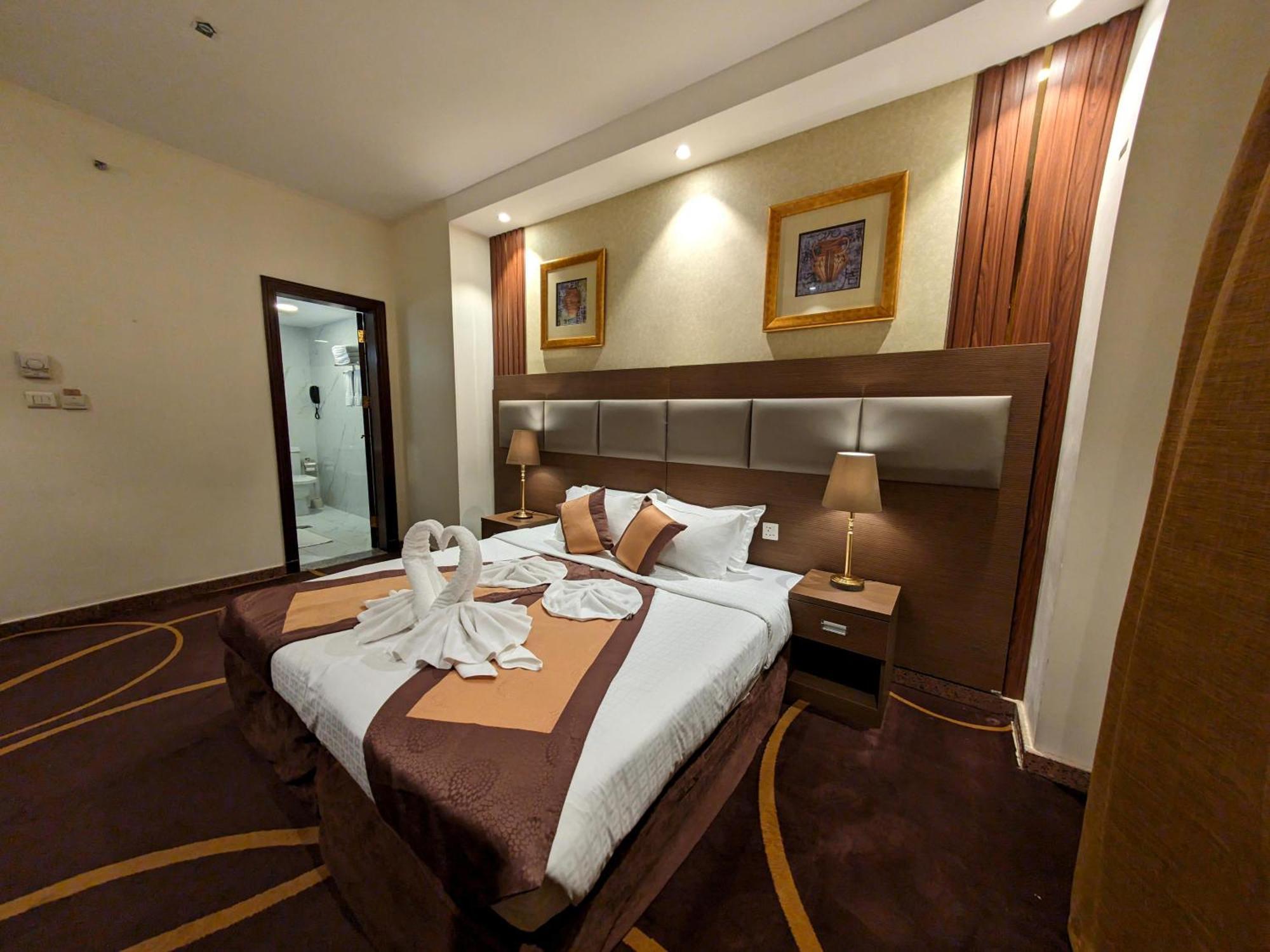 Qasr Al Ansar Golden Tulip Hotel Medina Esterno foto