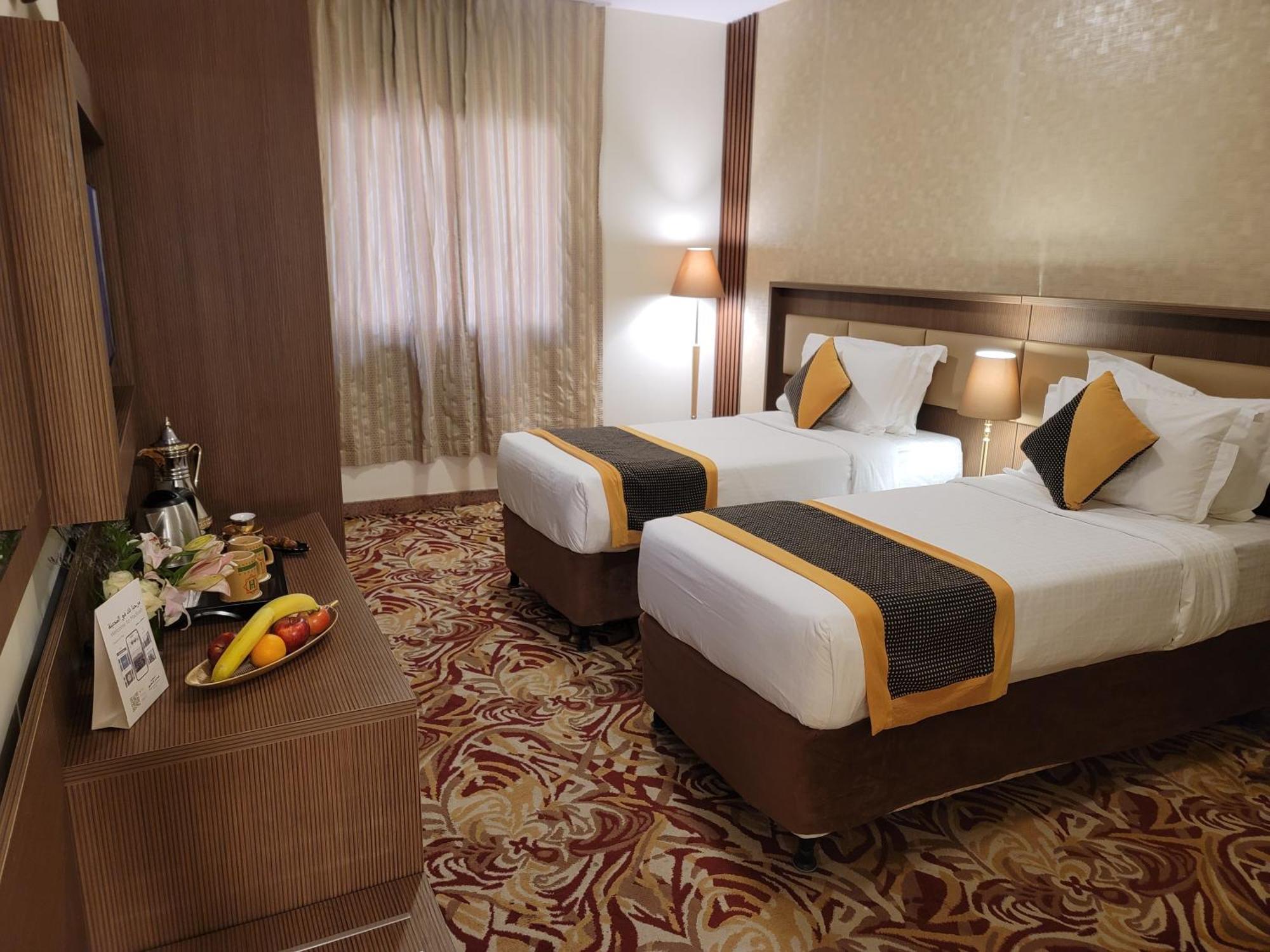 Qasr Al Ansar Golden Tulip Hotel Medina Esterno foto
