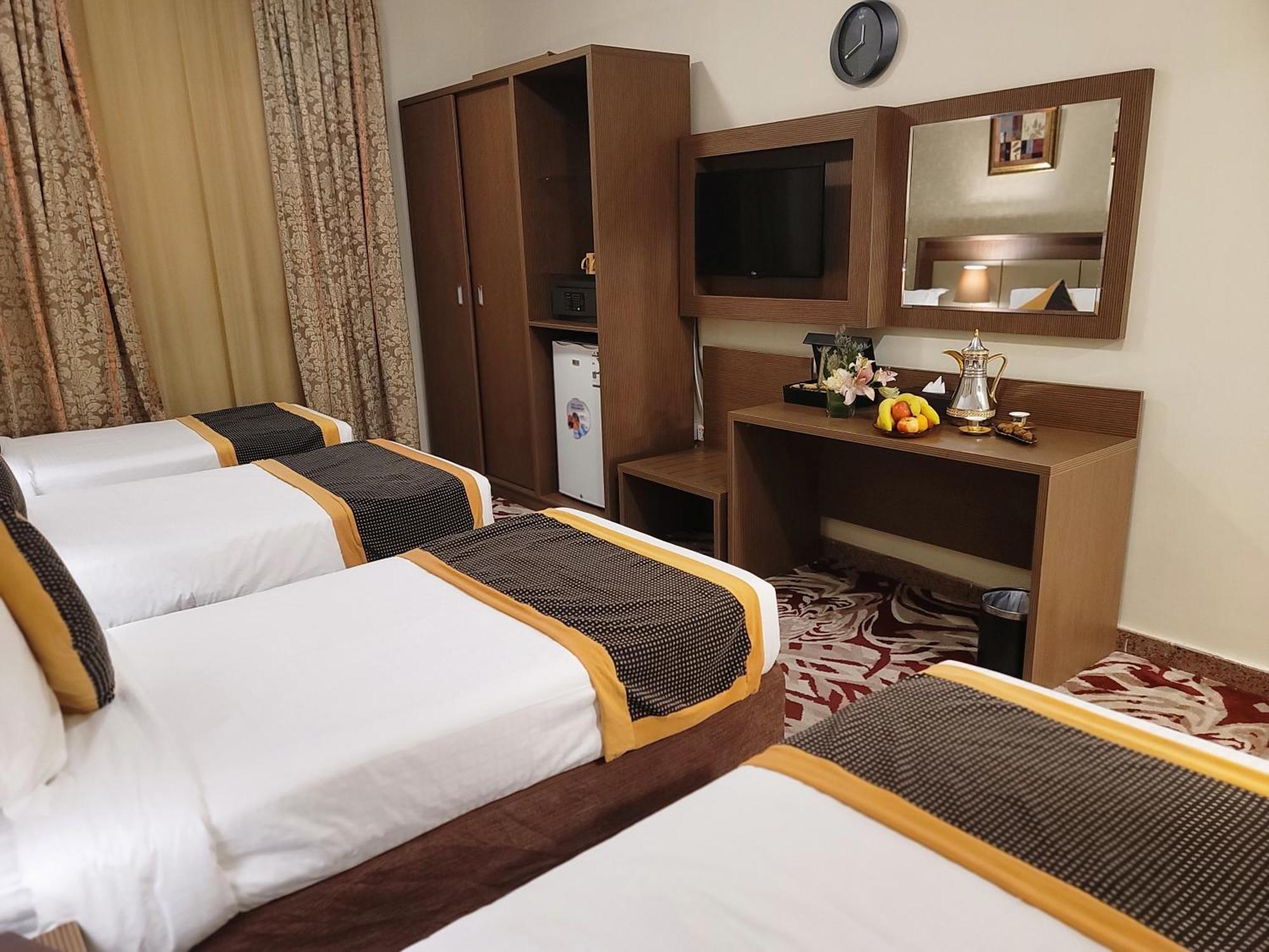 Qasr Al Ansar Golden Tulip Hotel Medina Esterno foto